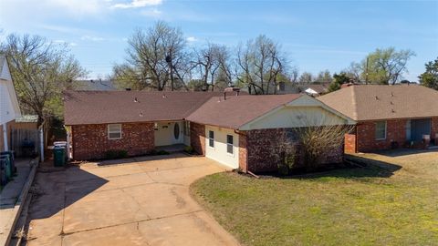 Single Family Residence in Oklahoma City OK 412 Wildewood Terrace.jpg