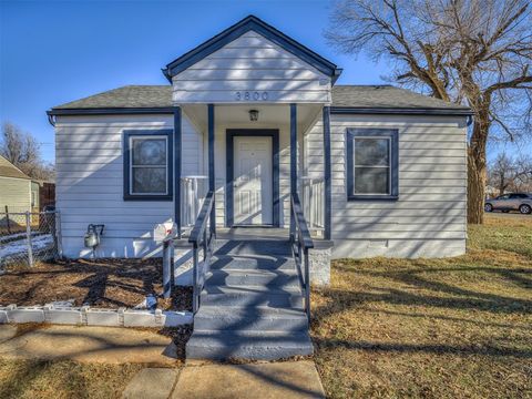 Single Family Residence in Oklahoma City OK 3800 Key Place.jpg