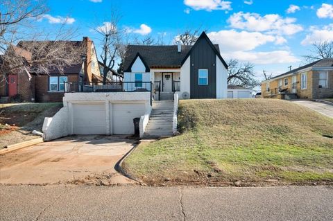Single Family Residence in Oklahoma City OK 2010 NW 28th Street.jpg