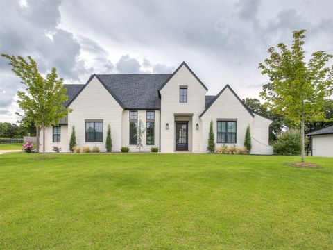 Single Family Residence in Jones OK 10124 NE 144th Street.jpg