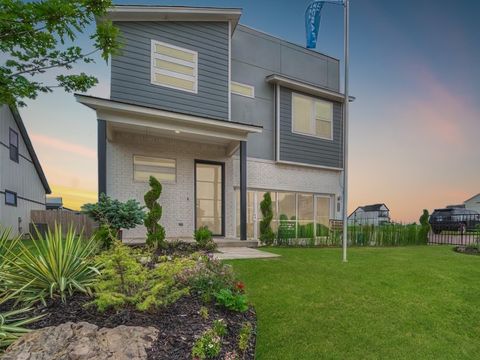 Single Family Residence in Oklahoma City OK 2524 NW 132nd Place.jpg
