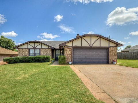 Single Family Residence in Oklahoma City OK 5420 Sudbury Lane.jpg