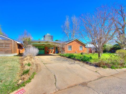 Single Family Residence in Oklahoma City OK 2037 NW 47th Street.jpg