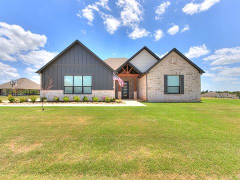 Single Family Residence in Blanchard OK 2255 Jackson Lane.jpg