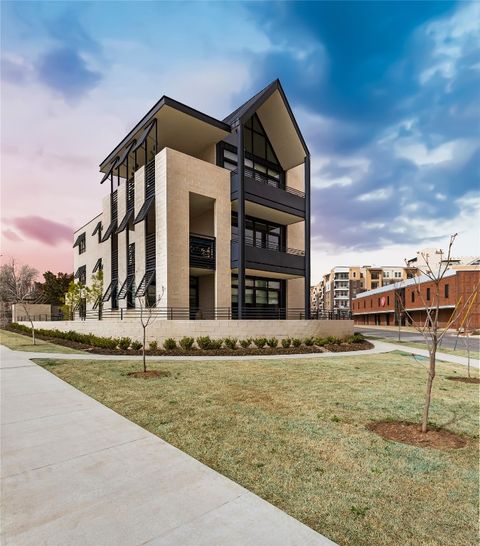 Condominium in Oklahoma City OK 1200 Classen Drive #201.jpg