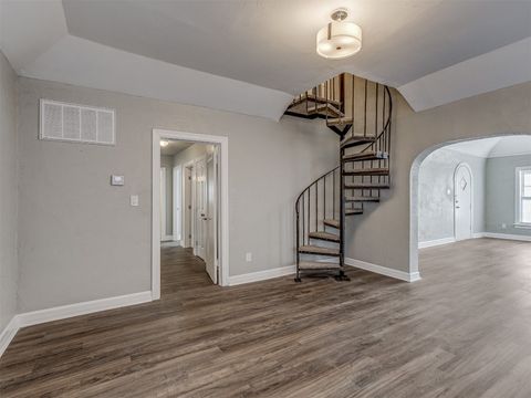 Single Family Residence in Oklahoma City OK 3105 NW 22nd Street.jpg