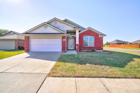 Single Family Residence in Oklahoma City OK 10301 Plymouth Court.jpg