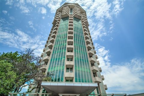 Condominium in Oklahoma City OK 5900 N Mosteller Drive #131.jpg