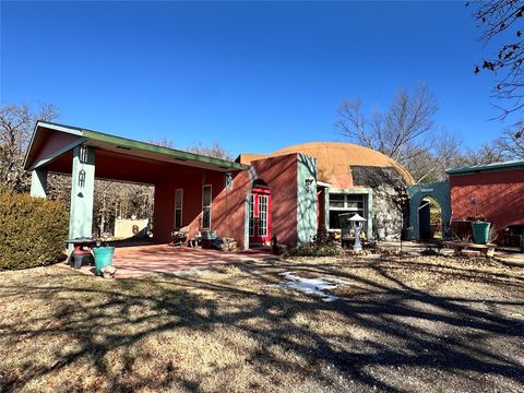 Single Family Residence in Luther OK 13401 N Luther Road.jpg