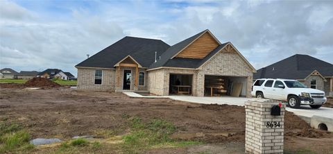 Single Family Residence in El Reno OK 8634 Rip Way.jpg