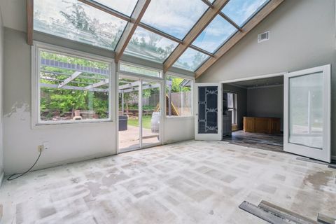 Single Family Residence in Oklahoma City OK 13609 Inverness Avenue 35.jpg