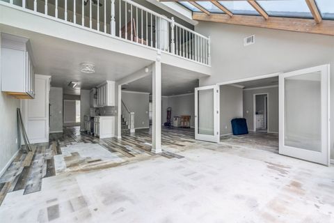 Single Family Residence in Oklahoma City OK 13609 Inverness Avenue 6.jpg