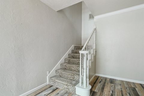 Single Family Residence in Oklahoma City OK 13609 Inverness Avenue 5.jpg
