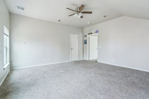 Single Family Residence in Oklahoma City OK 13609 Inverness Avenue 20.jpg