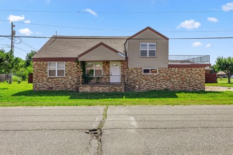Single Family Residence in Oklahoma City OK 445 NW 119th Street.jpg