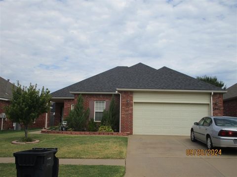 Single Family Residence in Oklahoma City OK 5941 SE 67th Street.jpg