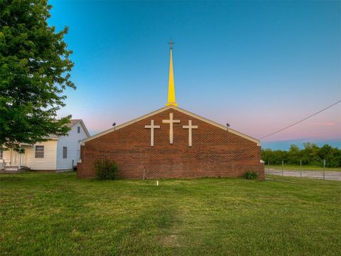  in Midwest City OK 2000 N Spencer Road.jpg