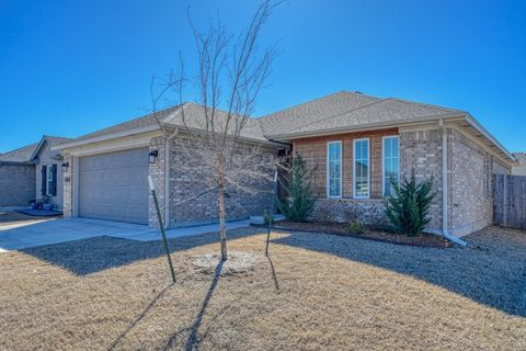 Single Family Residence in Oklahoma City OK 1256 SW 159th Terrace.jpg