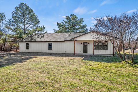 Single Family Residence in Oklahoma City OK 10400 NE 21st Street.jpg