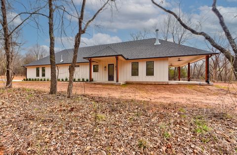 Single Family Residence in Luther OK 23550 N Harrah Road.jpg
