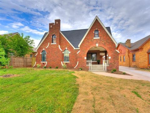 Single Family Residence in Oklahoma City OK 809 NE 18th Street.jpg