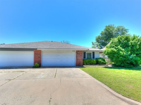 Duplex in Oklahoma City OK 3706 Southwind Avenue.jpg