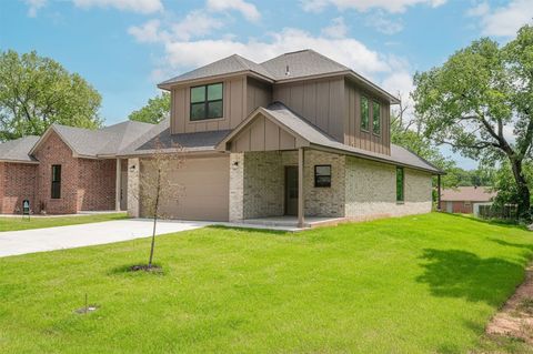 Single Family Residence in Arcadia OK 124 E 7th Street.jpg