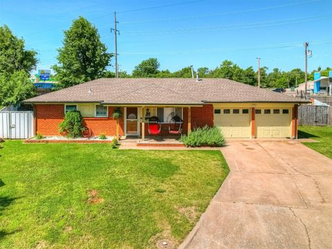 Single Family Residence in Del City OK 4306 Sunnylane Circle.jpg