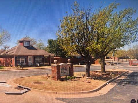 Single Family Residence in Oklahoma City OK 2455 Manchester Drive #73.jpg