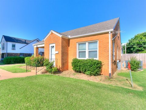 Single Family Residence in Kingfisher OK 1012 S 8th Street.jpg