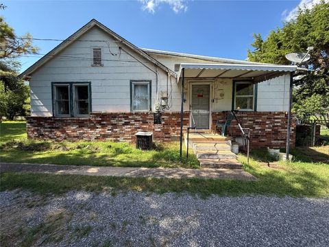 Single Family Residence in Oklahoma City OK 808 Oakdale Drive.jpg