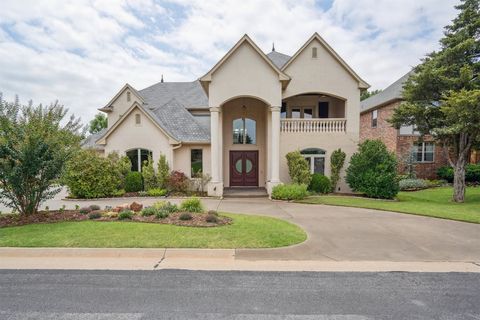Single Family Residence in Oklahoma City OK 13209 Blue Canyon Circle.jpg