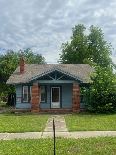 Single Family Residence in Oklahoma City OK 1416 NW 30th Street.jpg
