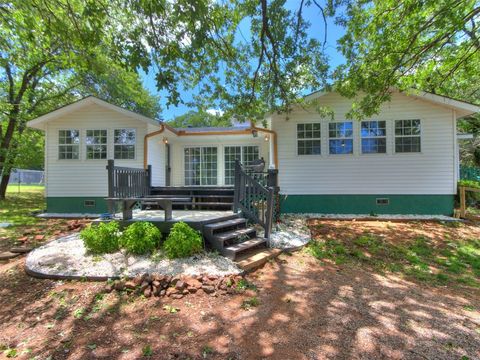 Single Family Residence in Guthrie OK 6617 Lake Shore Drive.jpg