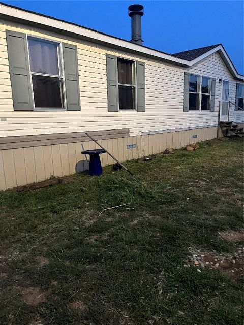 Single Family Residence in Minco OK 16117 County Street 2710 Road.jpg