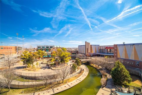 Condominium in Oklahoma City OK 200 S Oklahoma Avenue #305.jpg