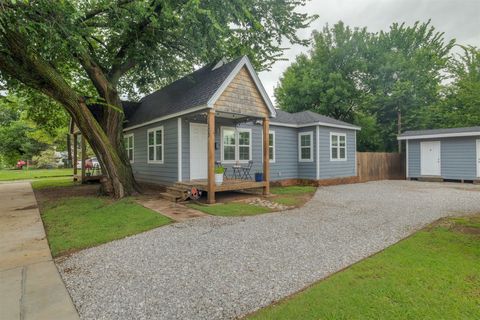 Duplex in Oklahoma City OK 1503 NW 46th Street 3.jpg