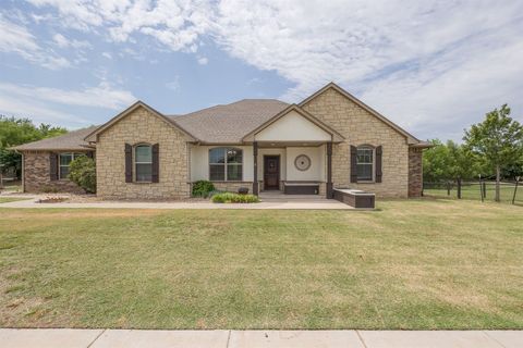 Single Family Residence in Oklahoma City OK 14709 Bella Maria Drive.jpg