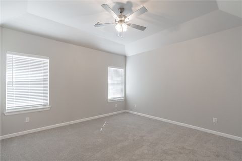 Single Family Residence in Tuttle OK 1220 Colonial Avenue 11.jpg