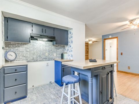 Single Family Residence in Oklahoma City OK 3208 NW 34th Street 25.jpg