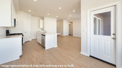 Single Family Residence in Oklahoma City OK 2916 Campfire Drive 1.jpg