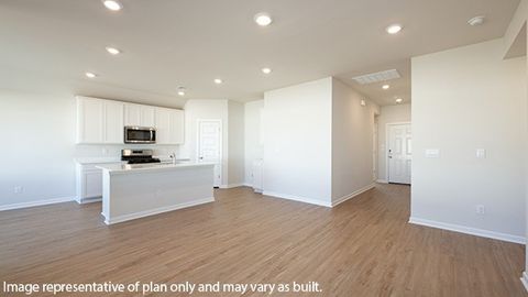 Single Family Residence in Oklahoma City OK 2916 Campfire Drive 5.jpg