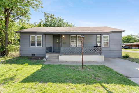 Single Family Residence in Oklahoma City OK 9517 N Mckinley Avenue.jpg