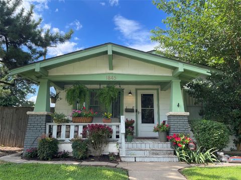 Single Family Residence in Oklahoma City OK 1845 W Park Place.jpg