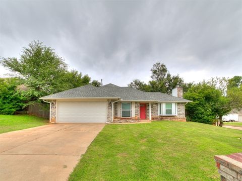 Single Family Residence in Choctaw OK 1925 NE Overland Trail.jpg