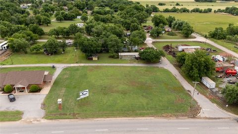 Unimproved Land in Dover OK 113 W Chestnut Street.jpg