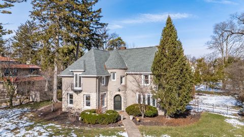 Single Family Residence in Bexley OH 2688 E Broad Street.jpg