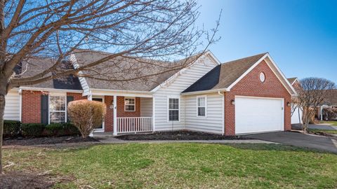 Condominium in Canal Winchester OH 6083 Murphys Pond Road.jpg