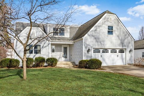 Single Family Residence in Bexley OH 2770 Sherwood Road.jpg