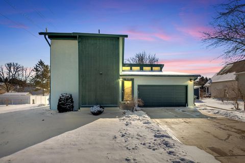 Single Family Residence in Dublin OH 3049 Essington Drive.jpg